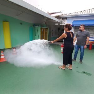 TREINAMENTO BRIGADA E PRIMEIROS SOCORROS YL VALENTS 04.04 20250404_120634