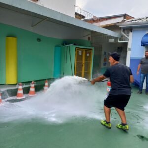 TREINAMENTO BRIGADA E PRIMEIROS SOCORROS YL VALENTS 04.04 20250404_121330
