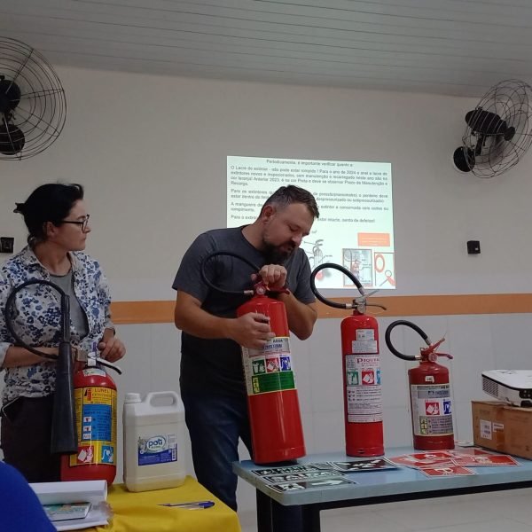 TREINAMENTO BRIGADA E PRIMEIROS SOCORROS YL VALENTS 04.04 20250404_115024